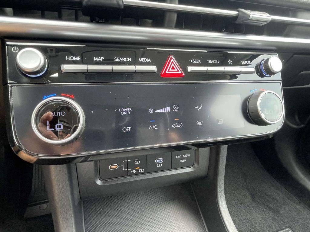 2026 Hyundai TUCSON HYBRID SE