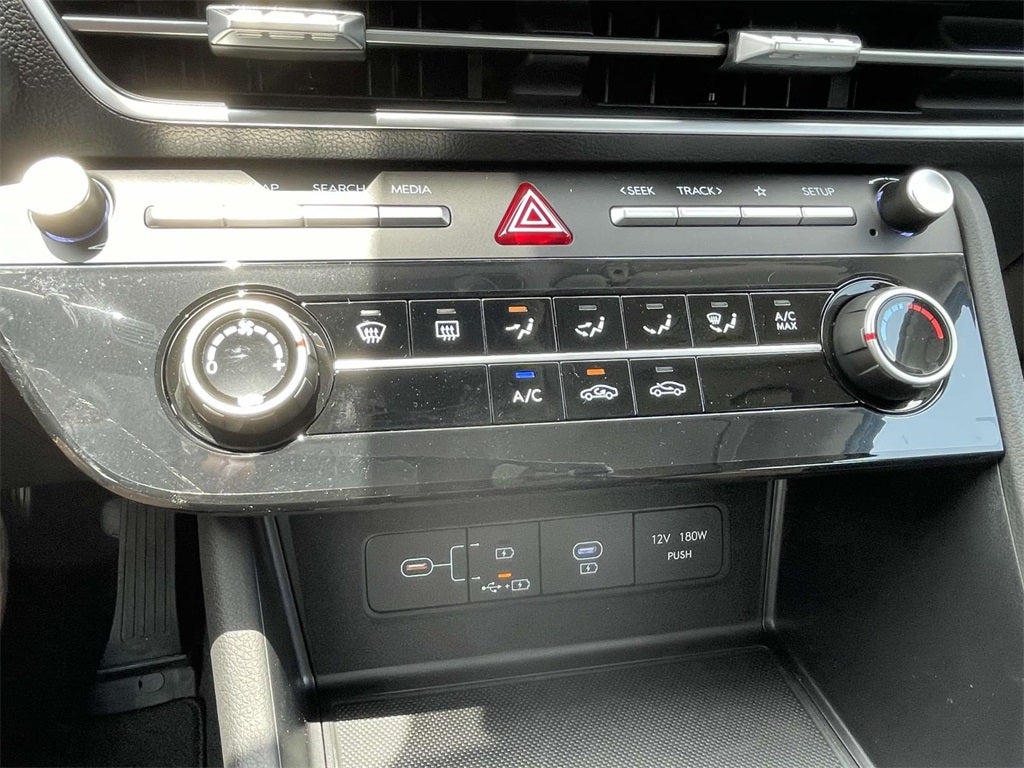 2025 Hyundai SONATA SE