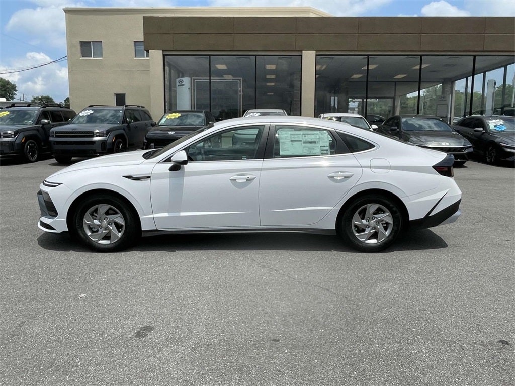 2025 Hyundai SONATA SE