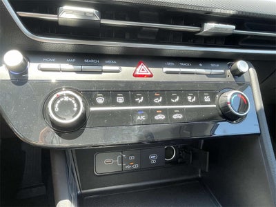 2025 Hyundai SONATA SE