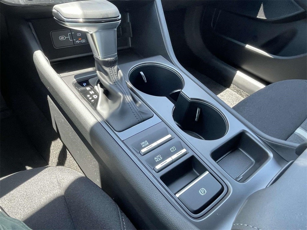 2025 Hyundai SONATA SE