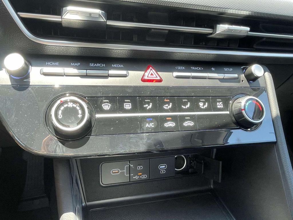 2025 Hyundai SONATA SE