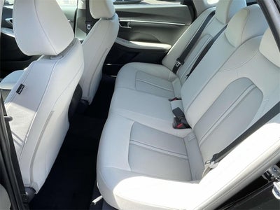 2025 Hyundai SONATA SE