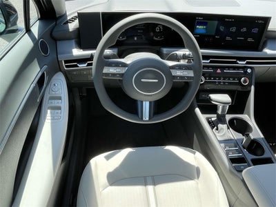 2025 Hyundai SONATA SE