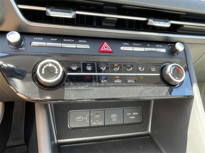 2025 Hyundai SONATA SE