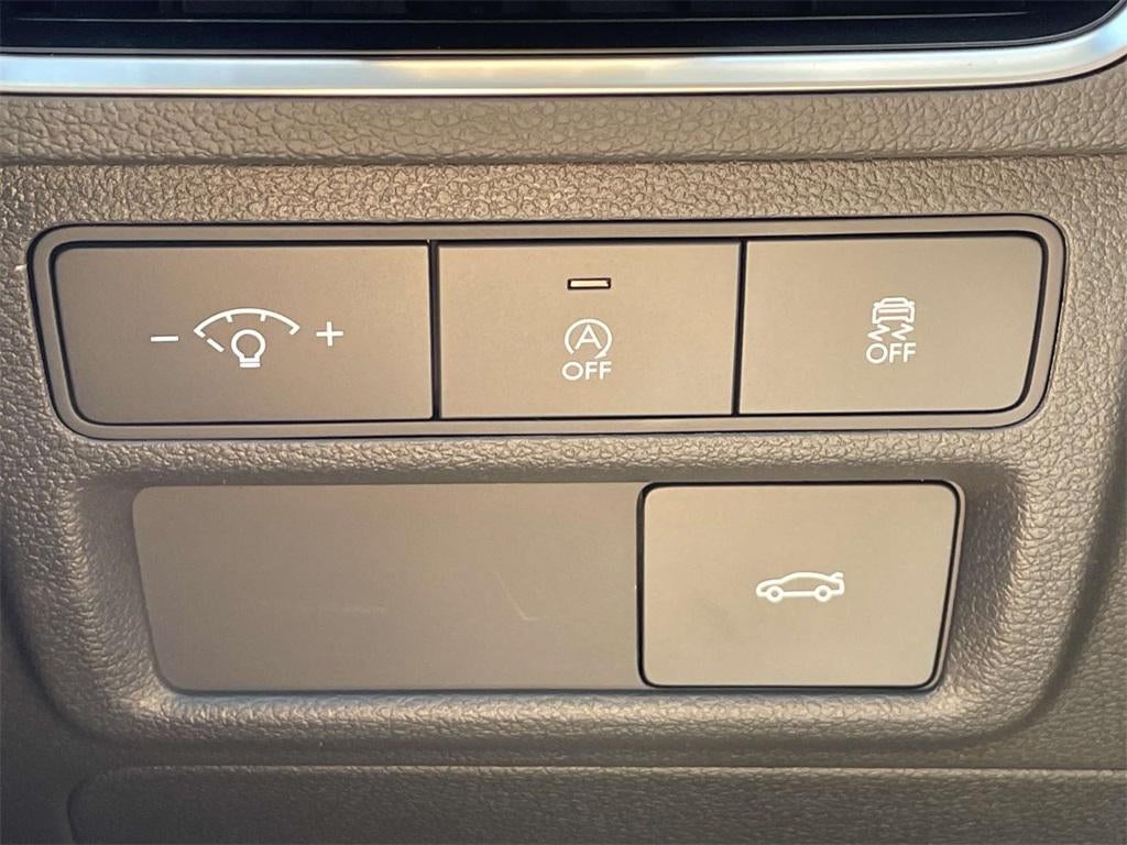 2025 Hyundai SONATA SE