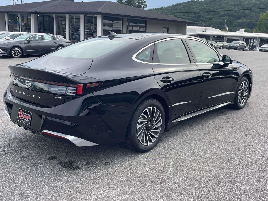 2026 Hyundai SONATA HYBRID Limited