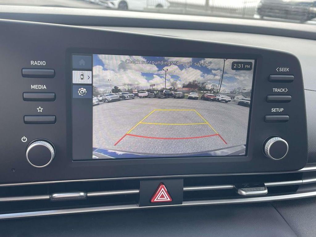 2026 Hyundai ELANTRA SE