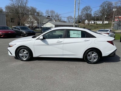 2026 Hyundai ELANTRA SE