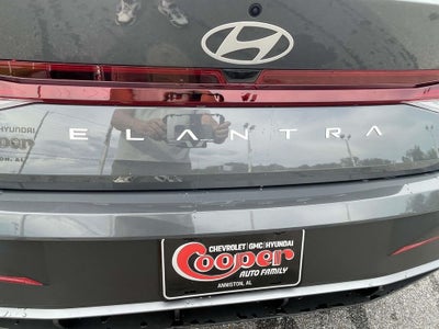 2026 Hyundai ELANTRA SE
