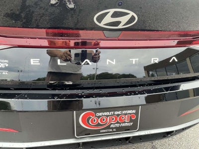 2026 Hyundai ELANTRA SE