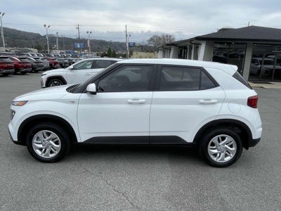 2026 Hyundai VENUE SE