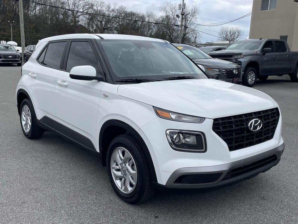 2026 Hyundai VENUE SE
