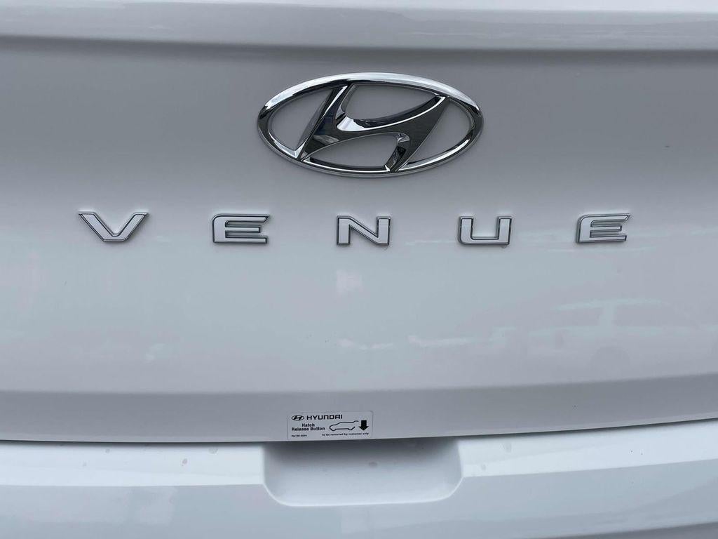 2026 Hyundai VENUE SE