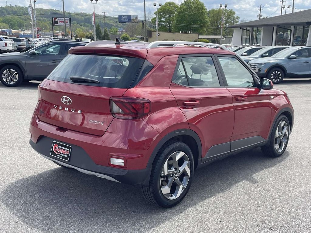 2022 Hyundai VENUE Limited