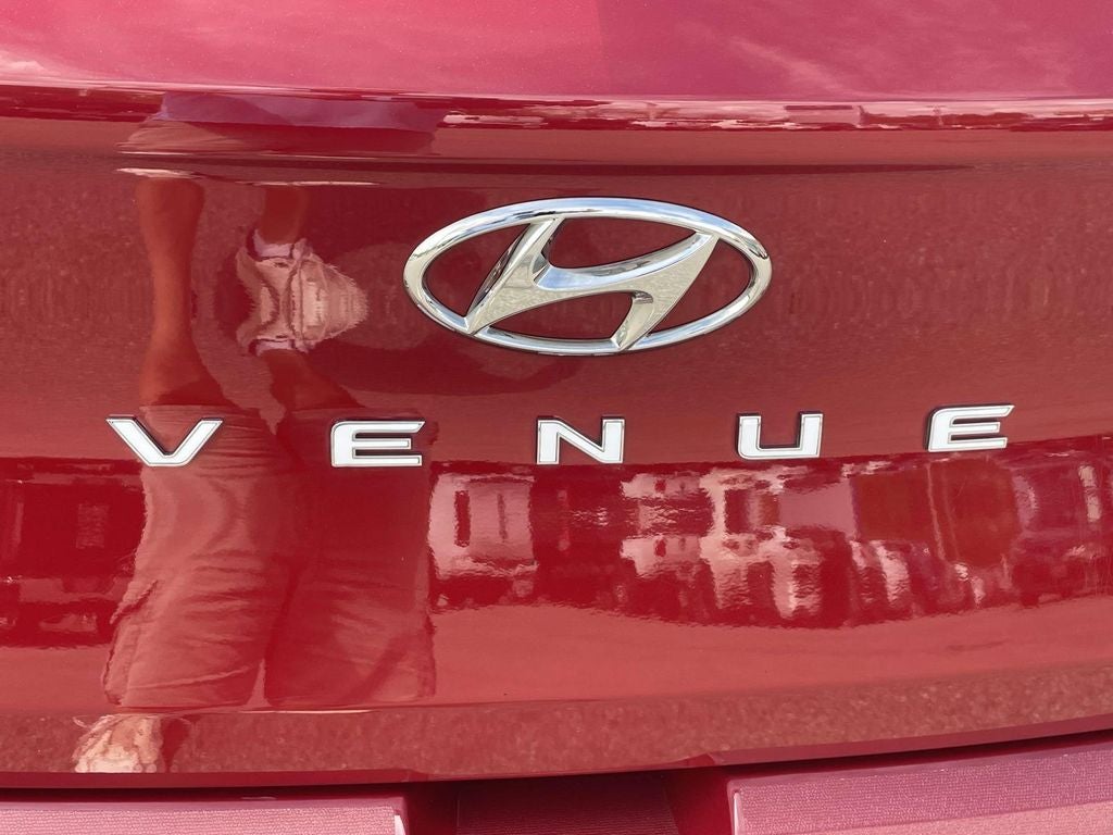 2022 Hyundai VENUE Limited