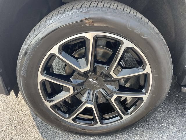 2025 Chevrolet Tahoe RST