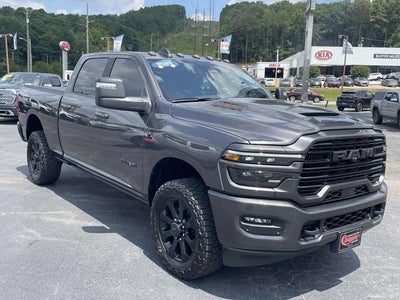 2025 RAM 2500 Laramie Crew Cab 4x4 6'4" Box